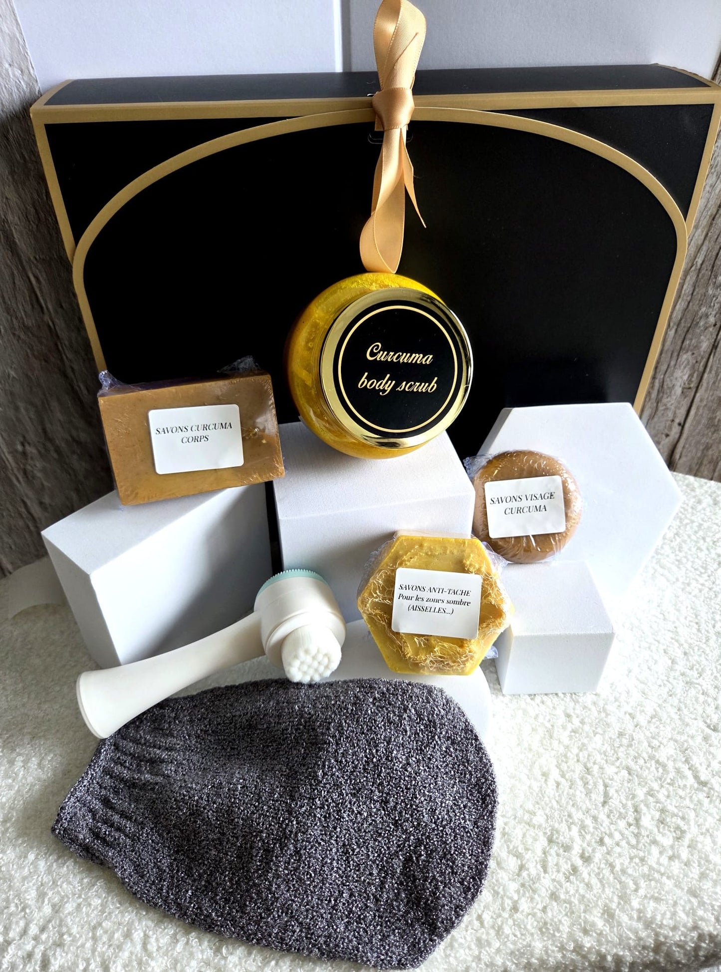 GLOW BODY BOX CURCUMA