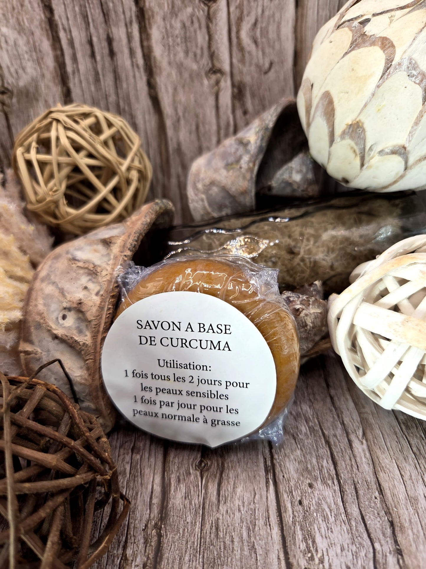 SAVON ILLUMINATEUR VISAGE CURCUMA